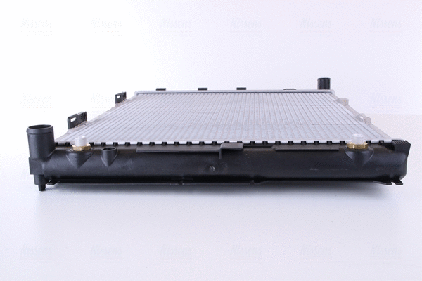 Variklio aušinimo radiatorius NISSENS 62695A