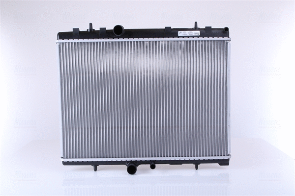 Variklio aušinimo radiatorius NISSENS 63607A