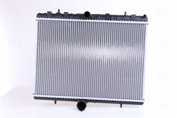 Variklio aušinimo radiatorius NISSENS 63621A