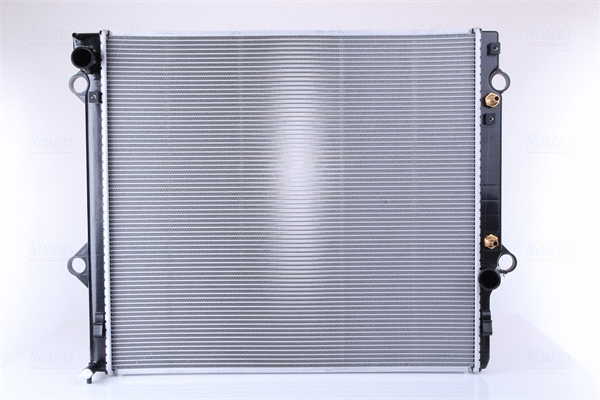 Variklio aušinimo radiatorius NISSENS 646804