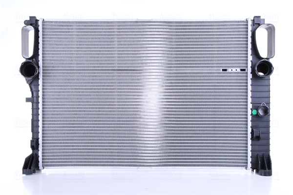 Variklio aušinimo radiatorius NISSENS 67105