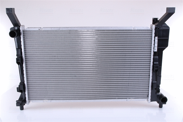 Variklio aušinimo radiatorius NISSENS 67106
