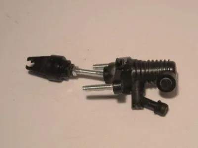 Sankabos pagrindinis cilindras AISIN CMT-153